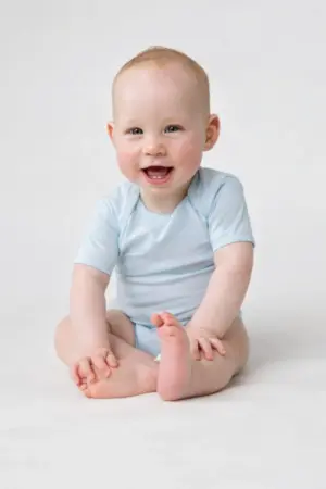 Organic Baby Bodysuit Short Sleeve Rebel 01