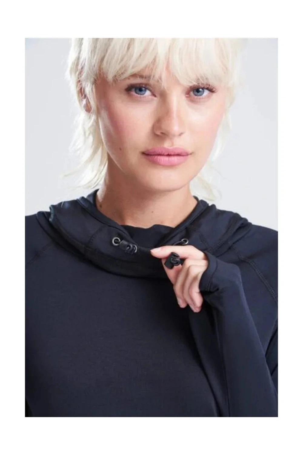 Women´s Cool Cowl Neck Top - Afbeelding 4